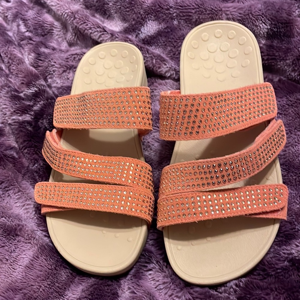 Vionic sandals!!